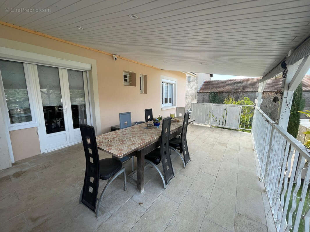 Maison à ROUSSILLON