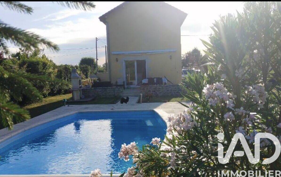 Photo 1 - Maison à YZEURE