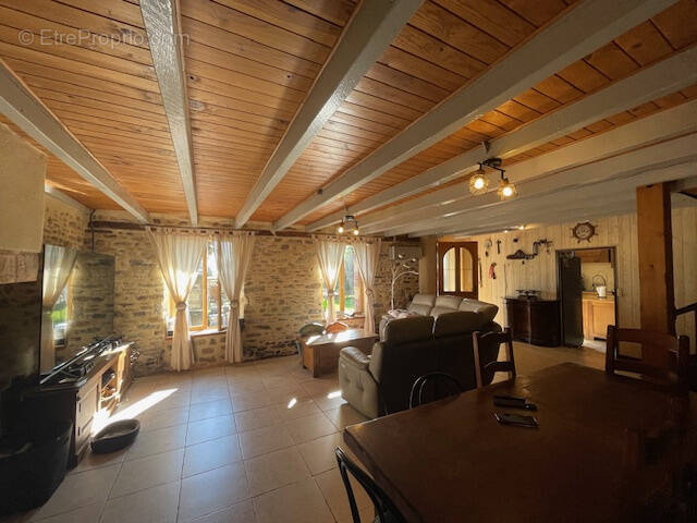 Maison à LA MOTTE