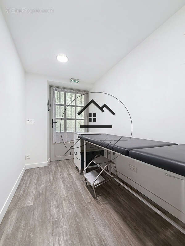 Commerce à CHANTILLY