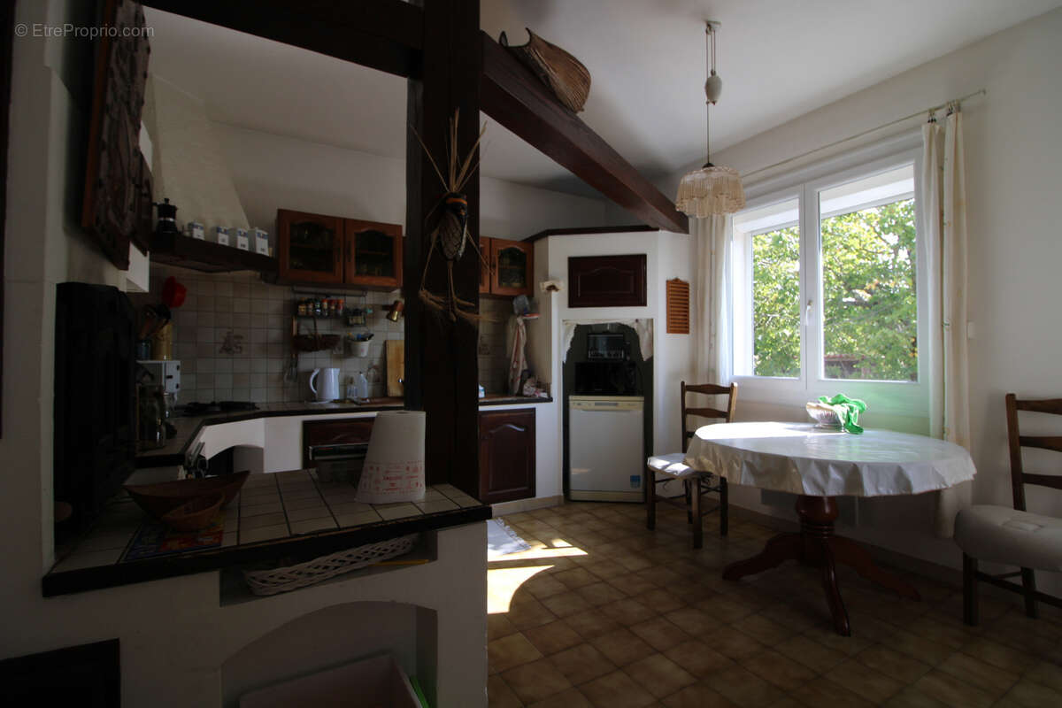 Maison à ALLEGRE-LES-FUMADES