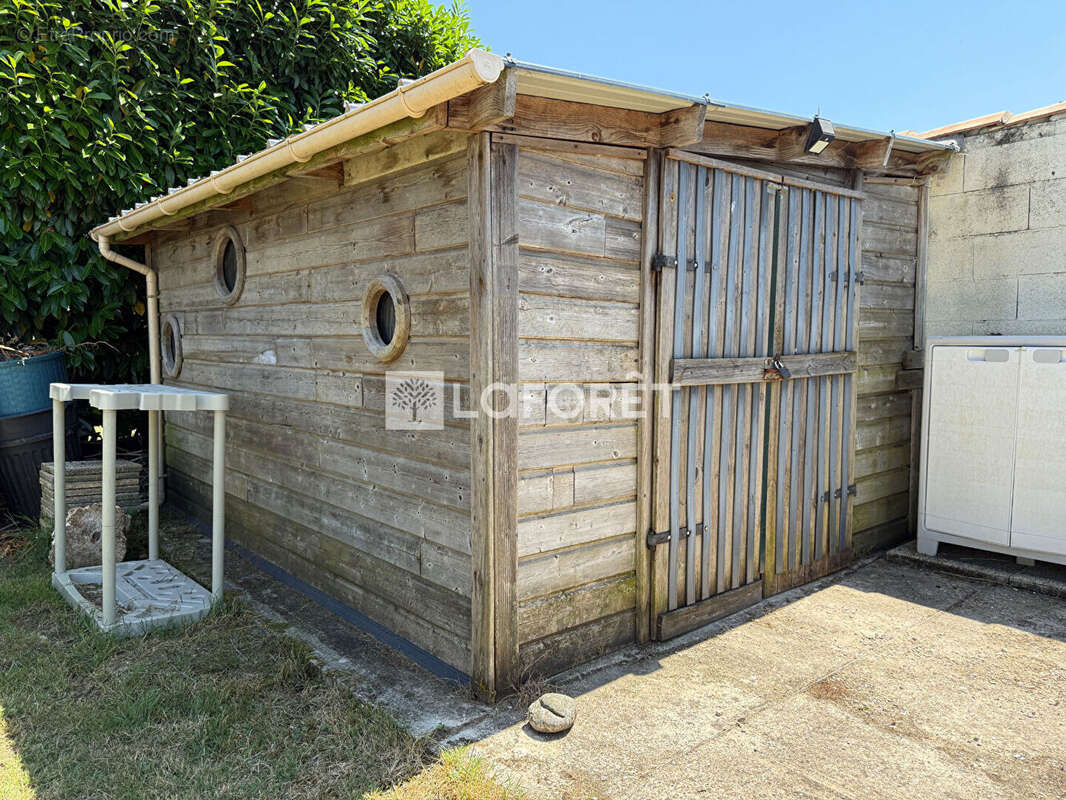 Maison à SAINT-ROMAIN-DE-BENET