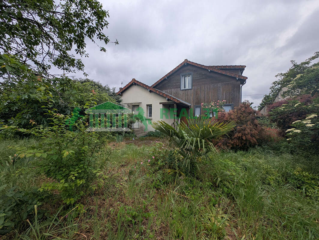 Maison à SARTROUVILLE