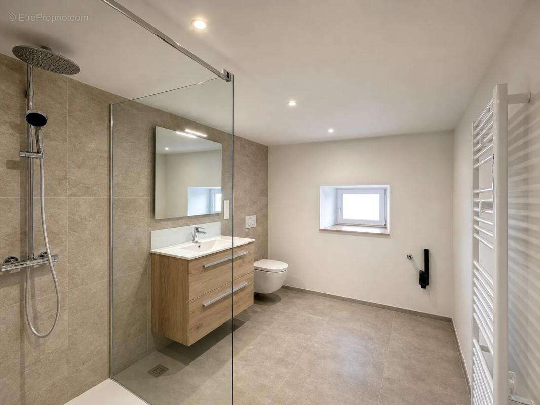 Appartement de 3 pièces de 75 m² à Frasne - photo 6
