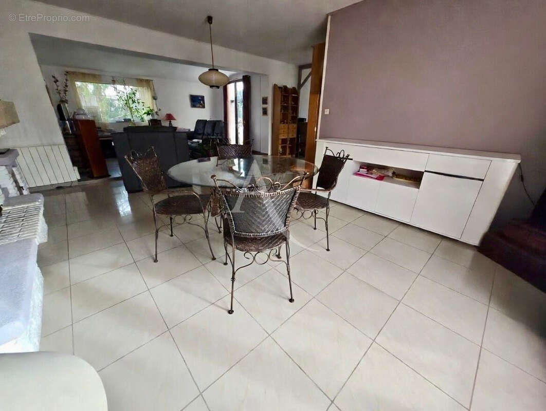 Maison à LIVRY-GARGAN