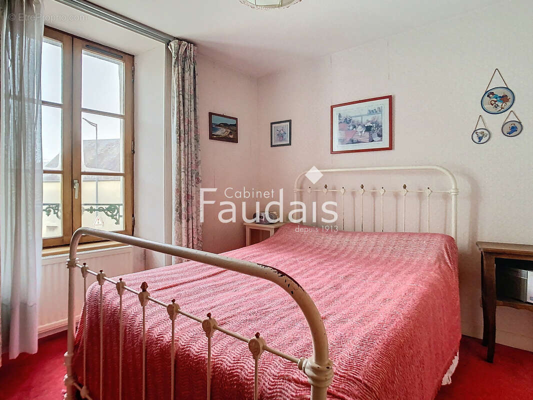 Maison à LA HAYE-DU-PUITS