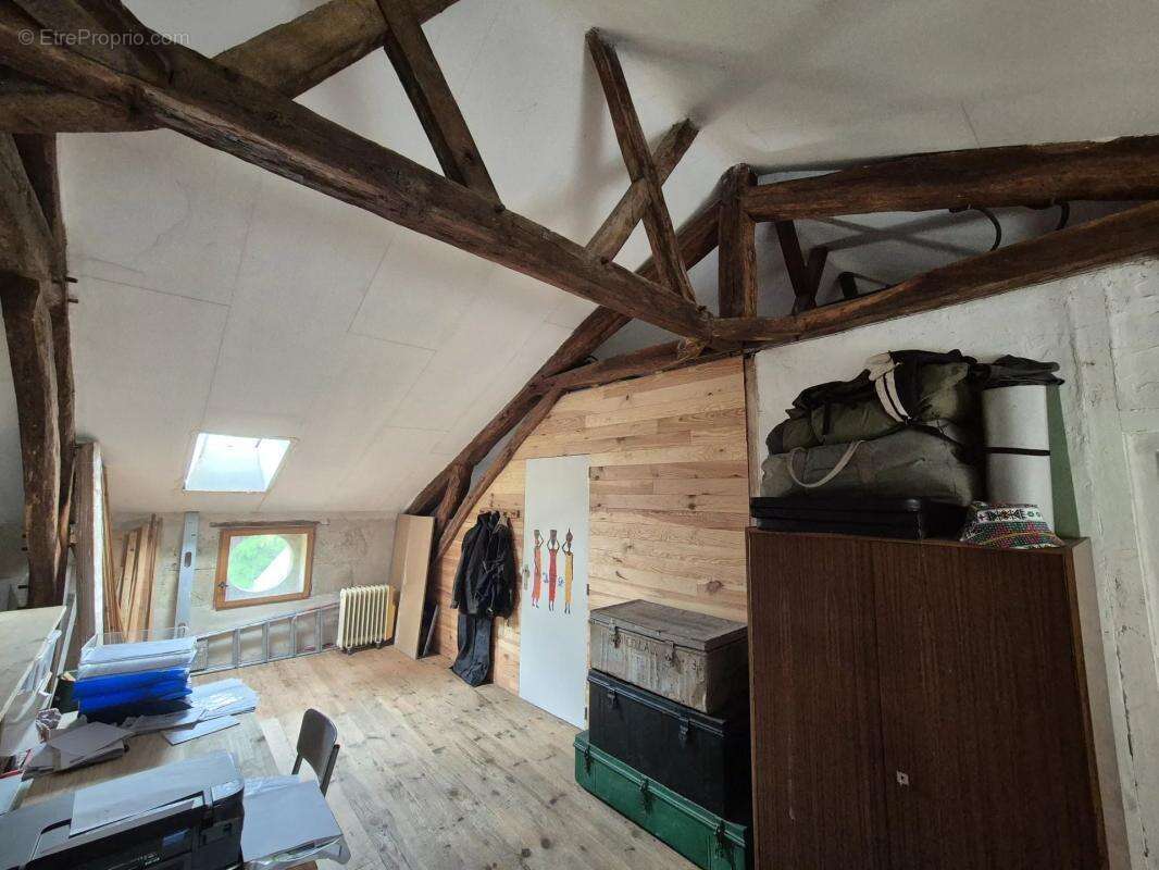 Appartement à VIC-FEZENSAC