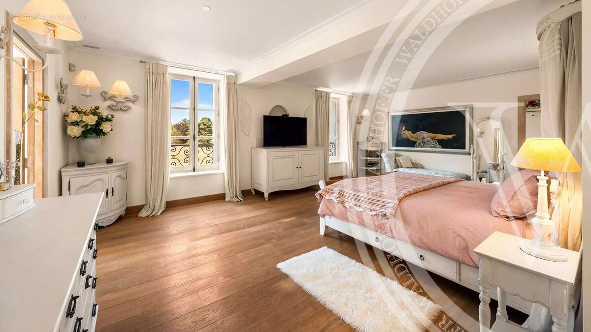 Manoir d'exception à Callian avec prestations luxueuses - photo 11