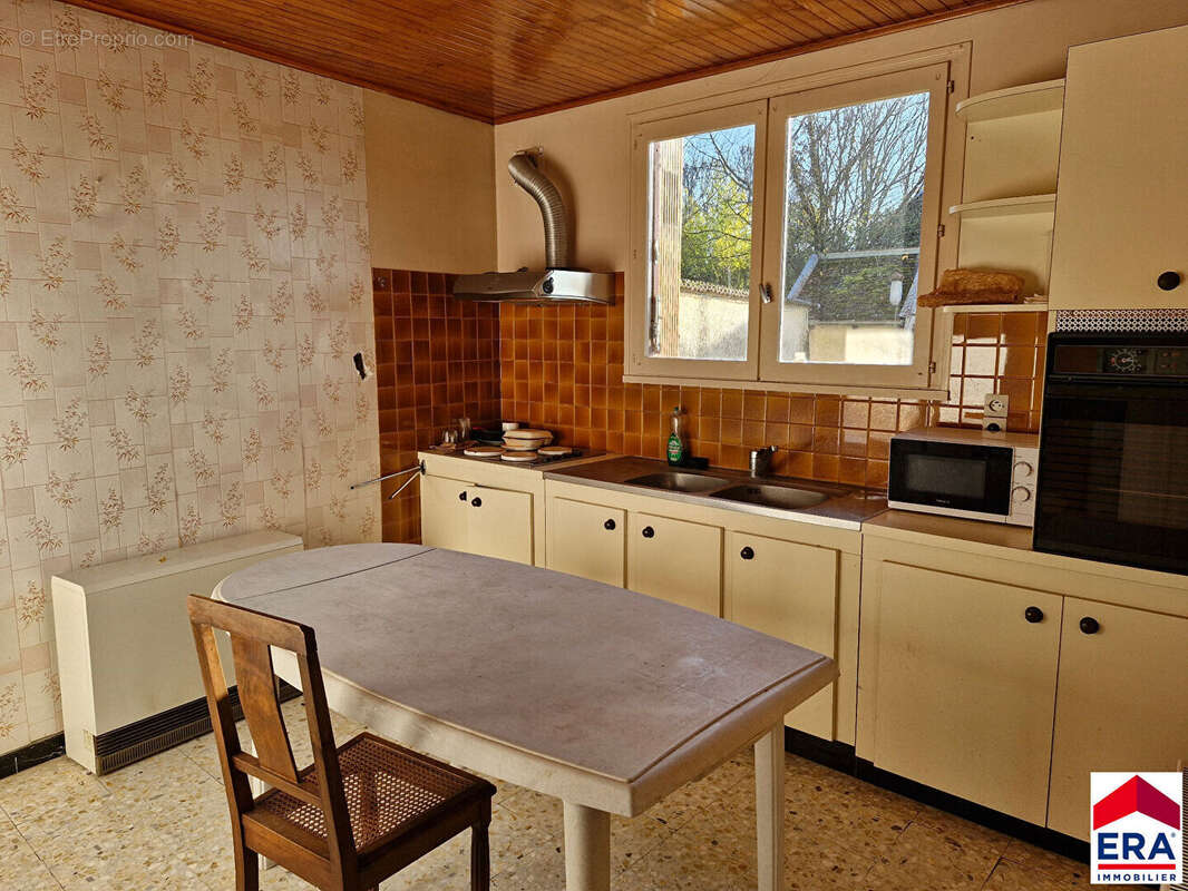 Maison à LES AVENIERES