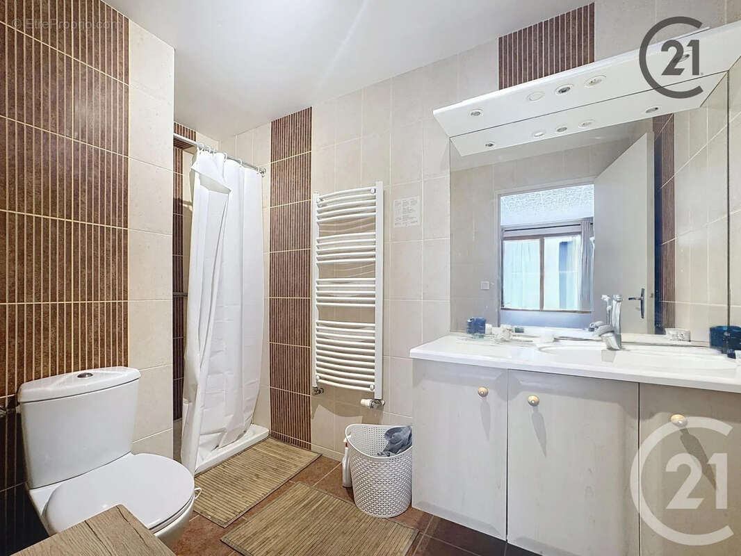 Appartement à SAINTE-SAVINE