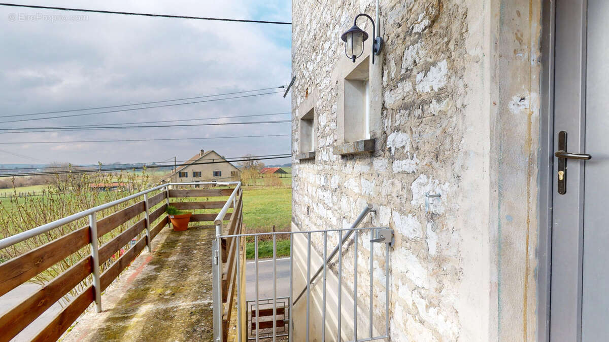 Maison à ARC-ET-SENANS