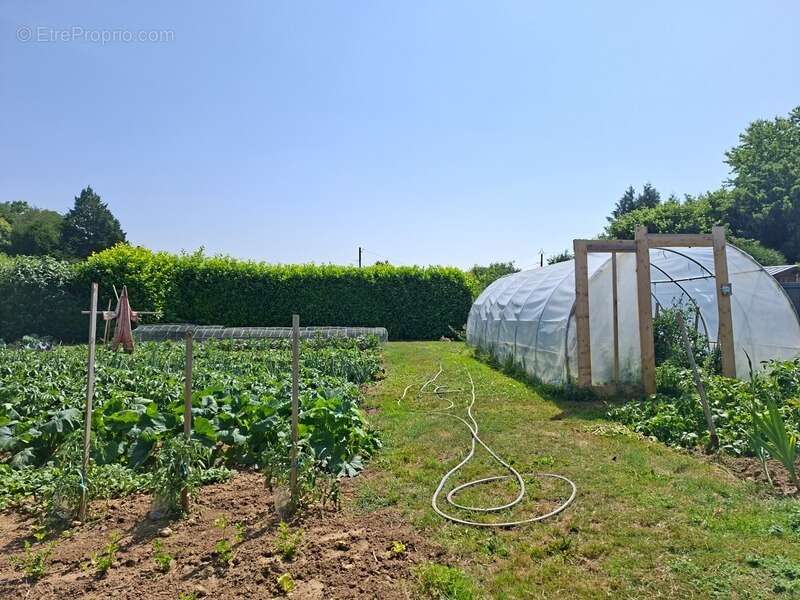 Maison à FRESNAY-SUR-SARTHE