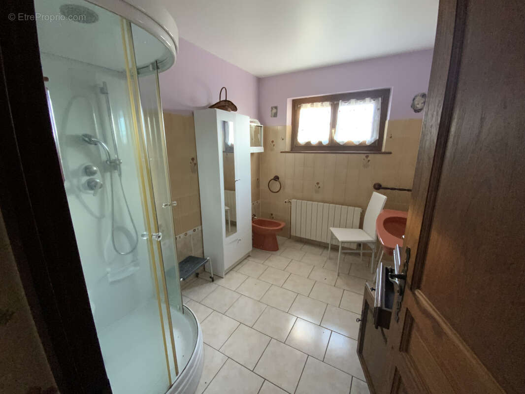 Maison à GRANGES-LE-BOURG