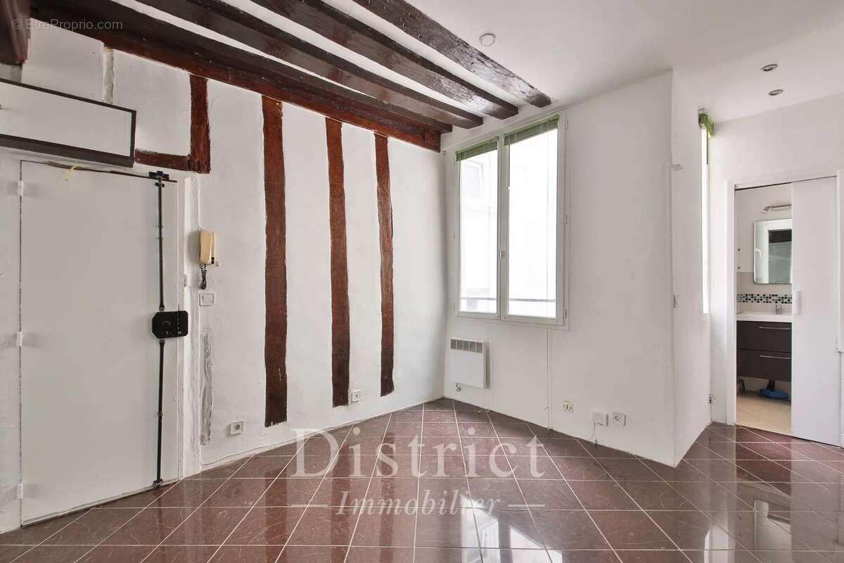 Appartement à PARIS-4E