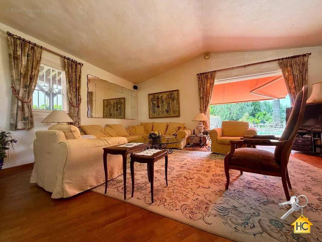 Villa La Croix des Gardes EXCLUSIVITE - photo 10