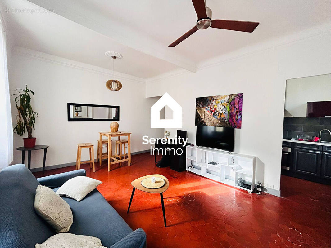 Appartement à MARSEILLE-1E