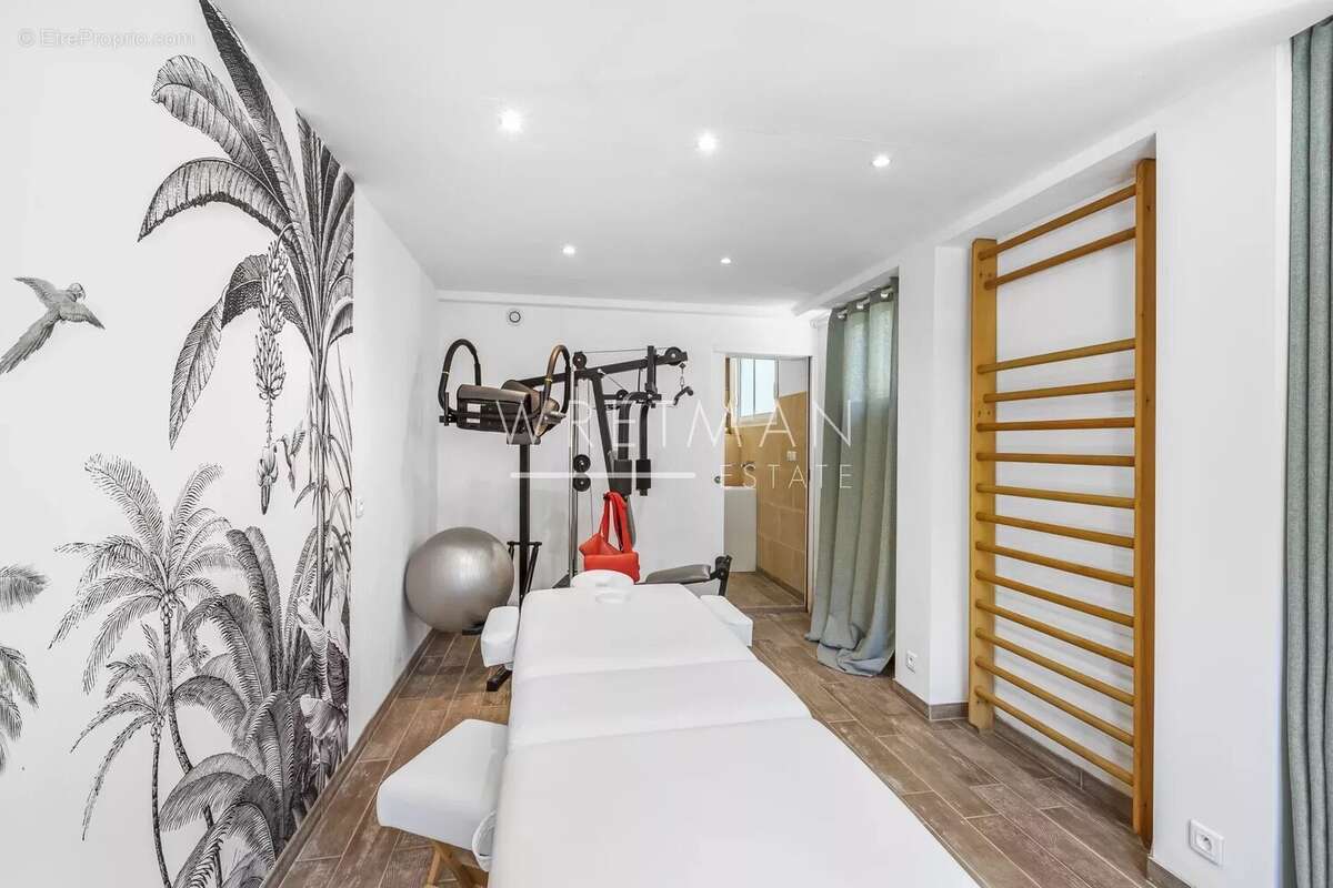 Maison à LES ISSAMBRES