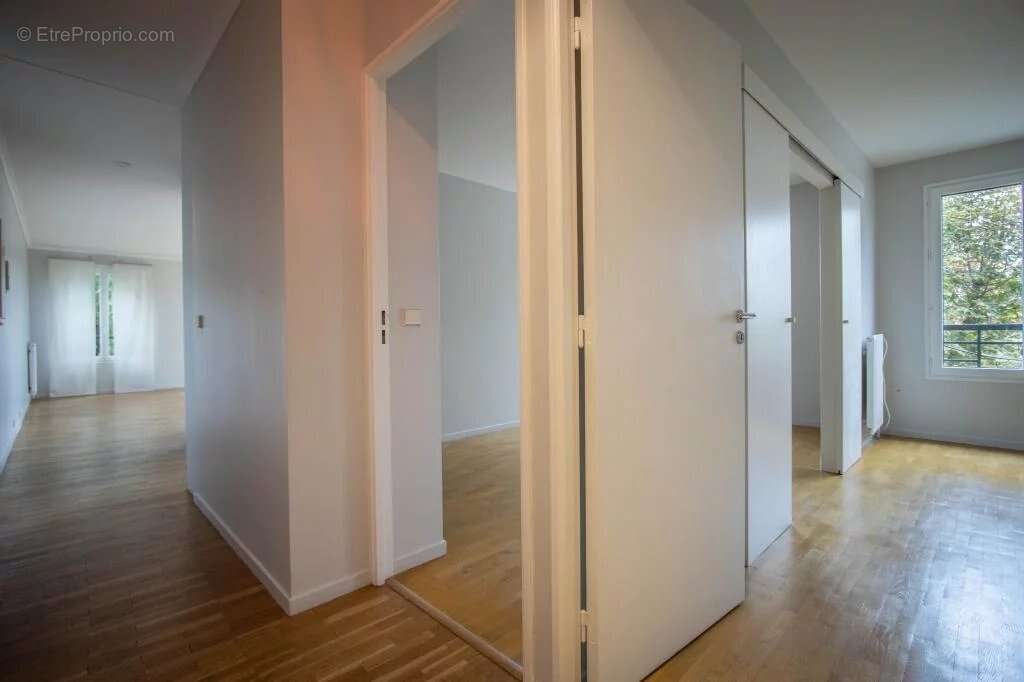 Appartement à LEVALLOIS-PERRET
