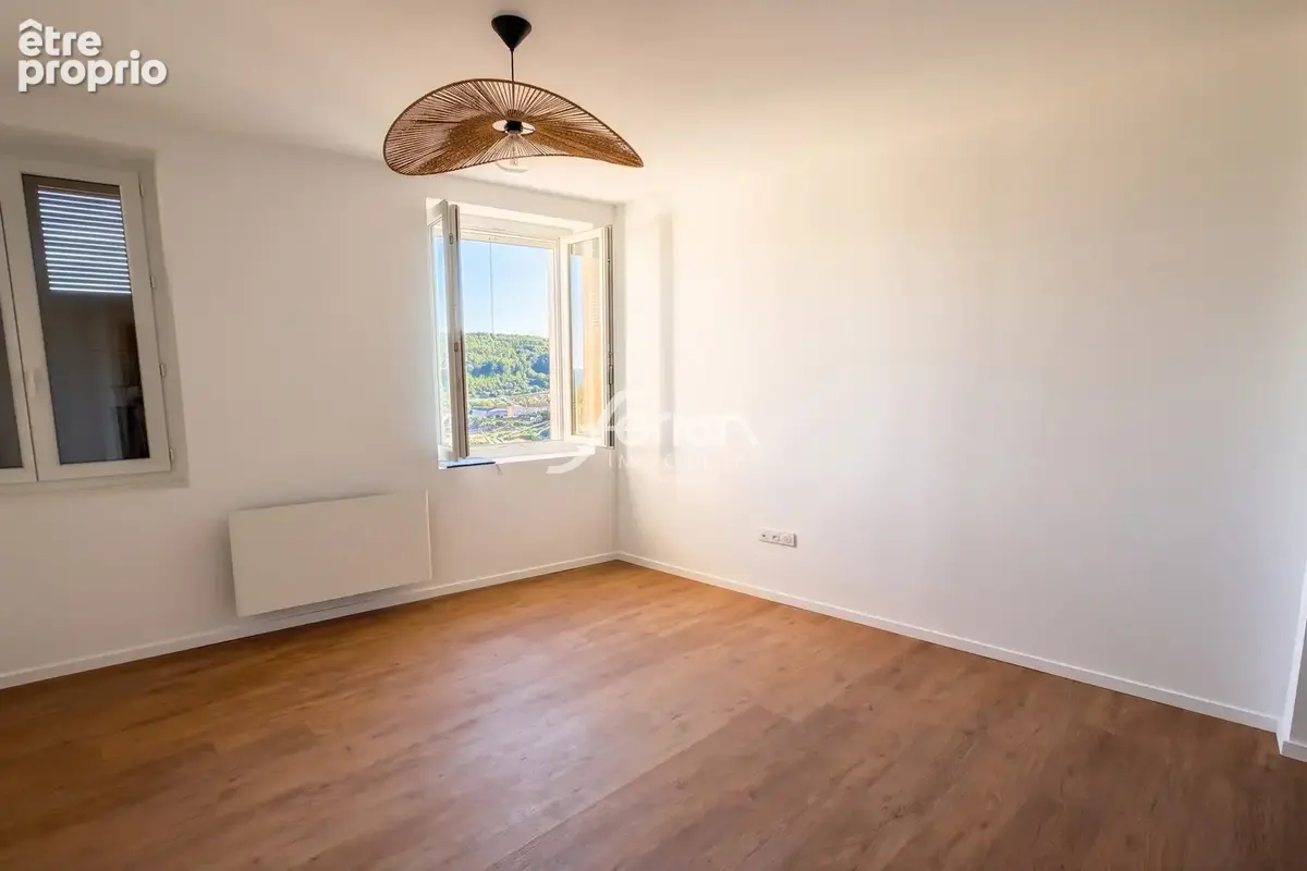 Appartement 2 pièces 33 m² à vendre à Callas (83830) - photo 4