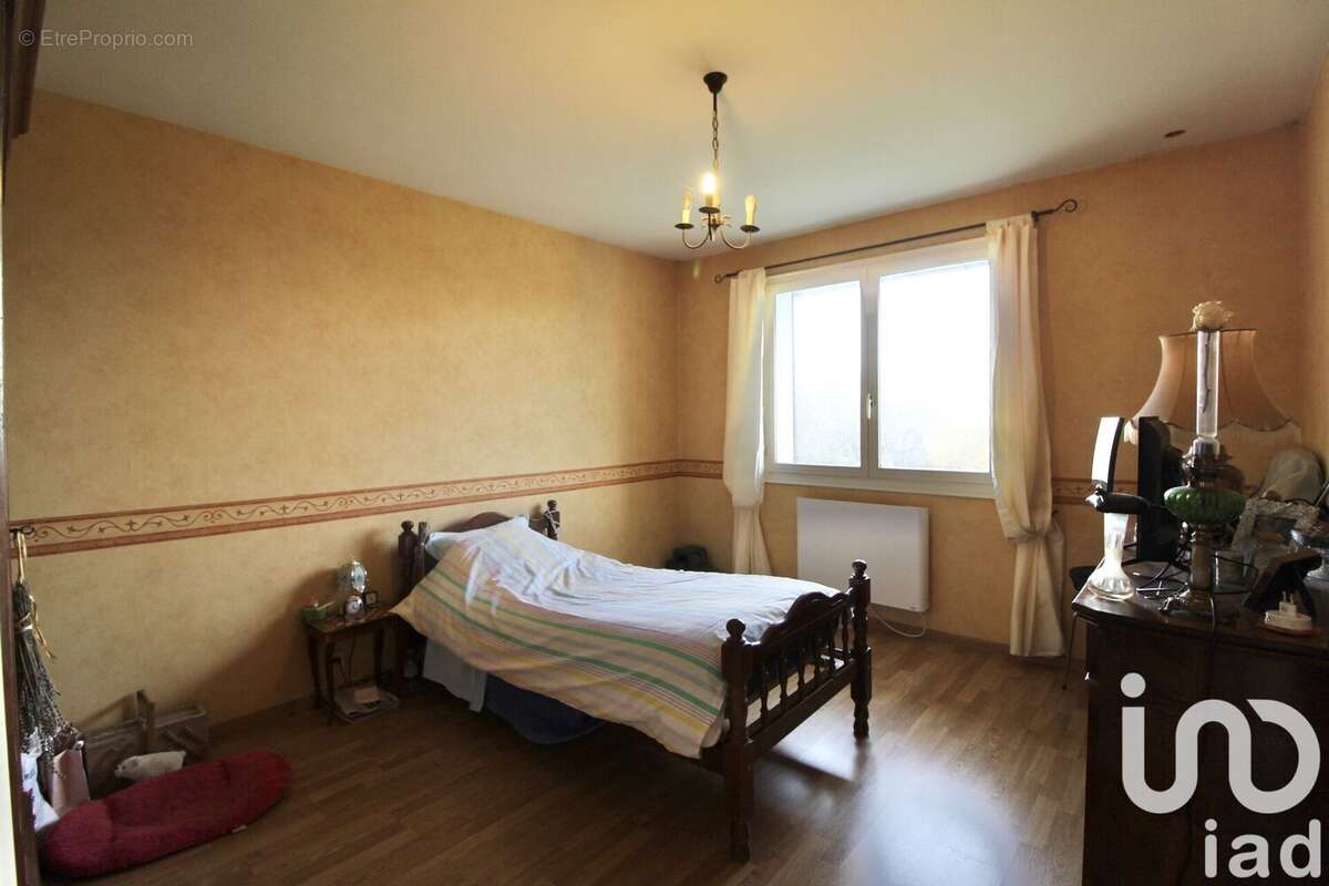 Photo 6 - Maison à VILLENEUVE-SUR-YONNE