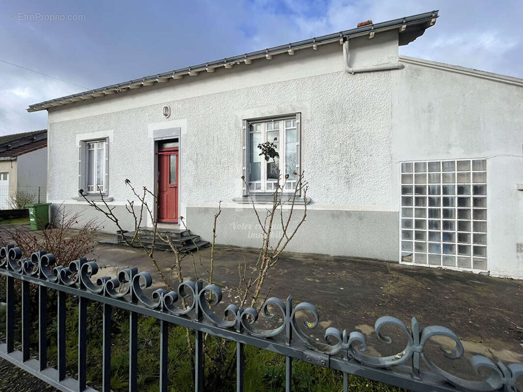 Maison à LES SORINIERES