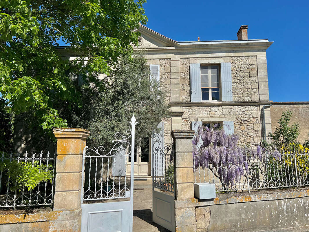 Maison à VELINES