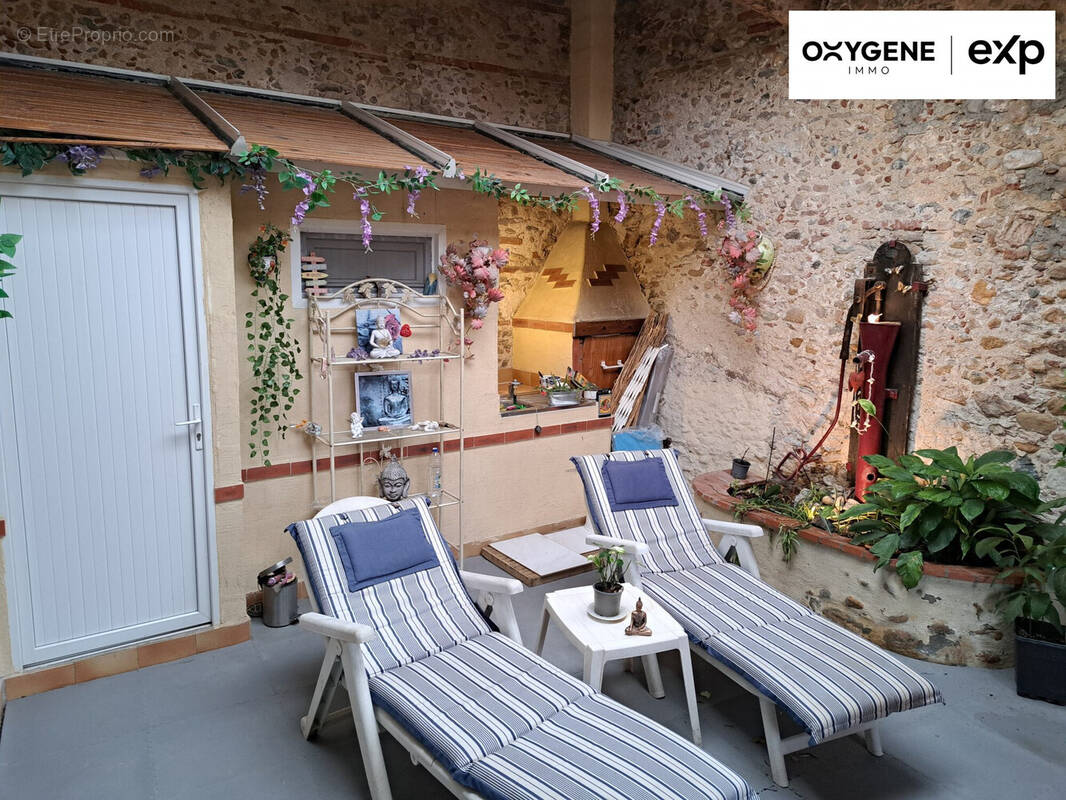 Maison à PEYRESTORTES