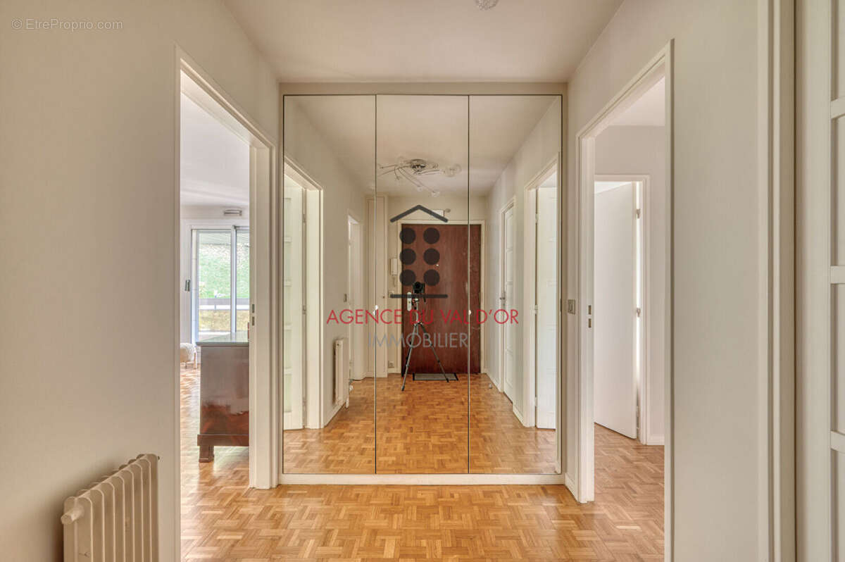 Appartement à BOUGIVAL