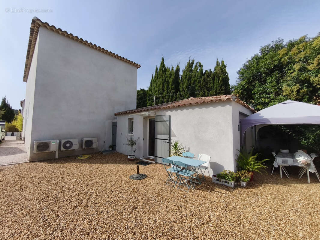 Maison à SIX-FOURS-LES-PLAGES