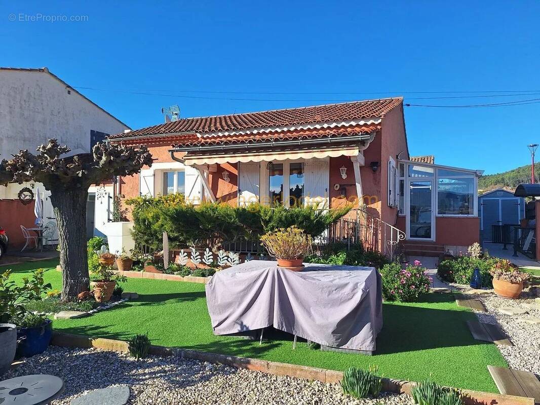 Maison à CARNOULES