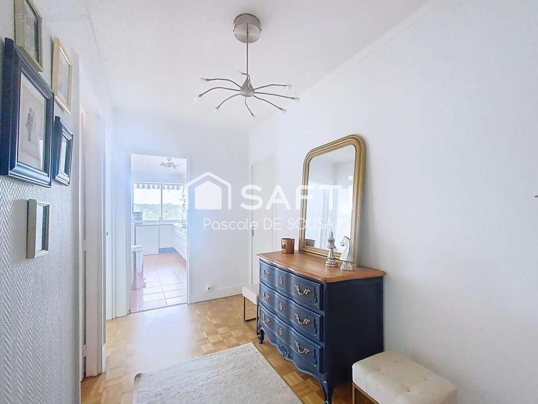 Photo 9 - Appartement à LE PECQ