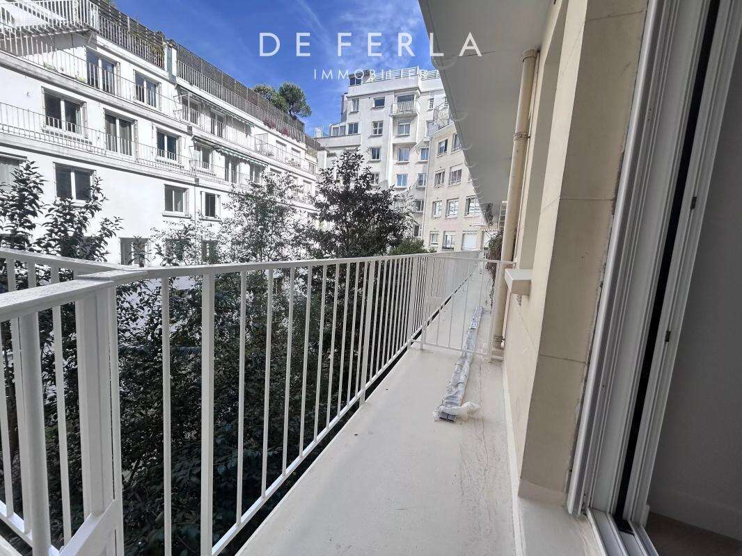 Appartement à PARIS-7E