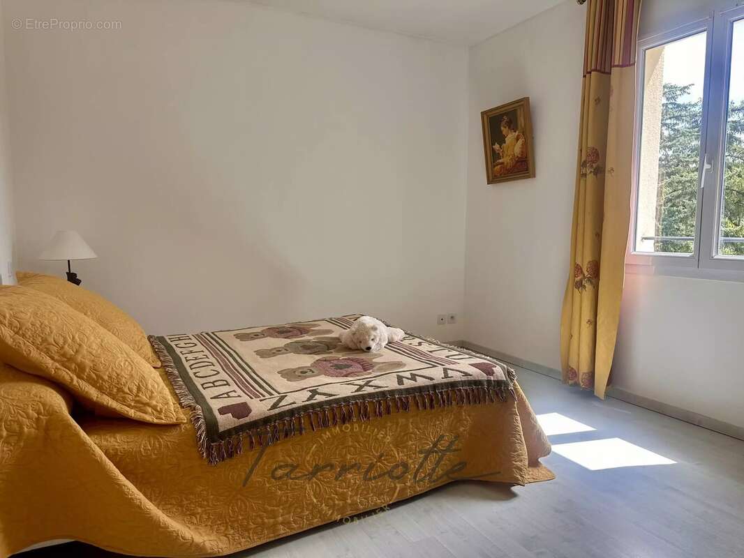 Maison à VALREAS