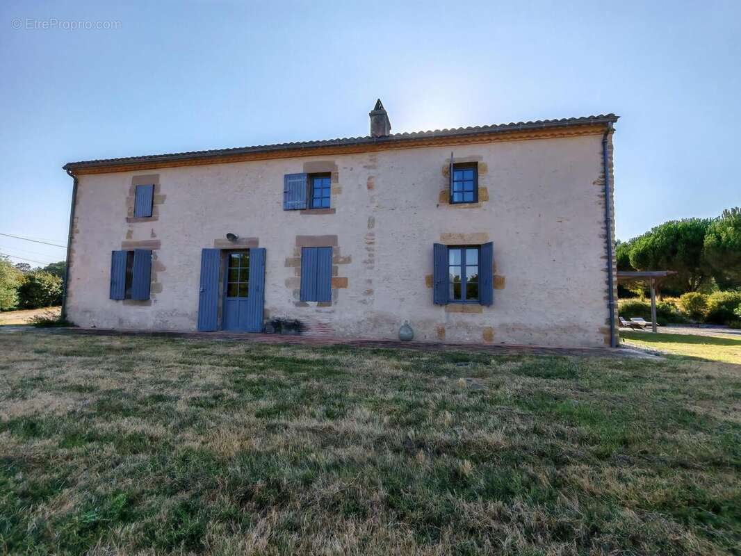 Maison 236 m² à Coimeres  - photo 3
