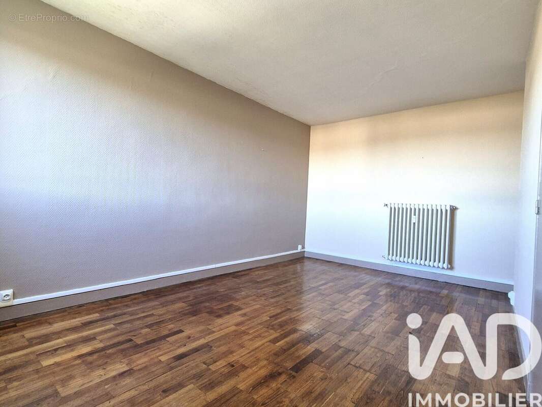 Photo 5 - Appartement à BAGNOLS-SUR-CEZE