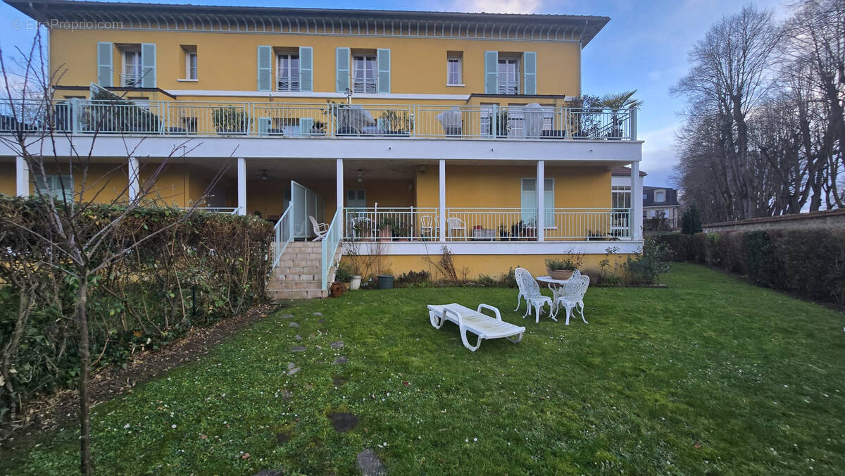 Appartement à L'ISLE-ADAM