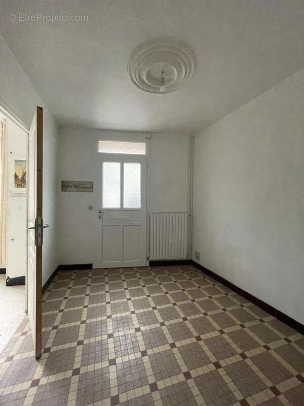 Maison à SARGE-LES-LE-MANS