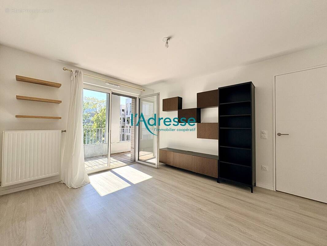 Photo Appartement à Nanterre au prix de 249 000€