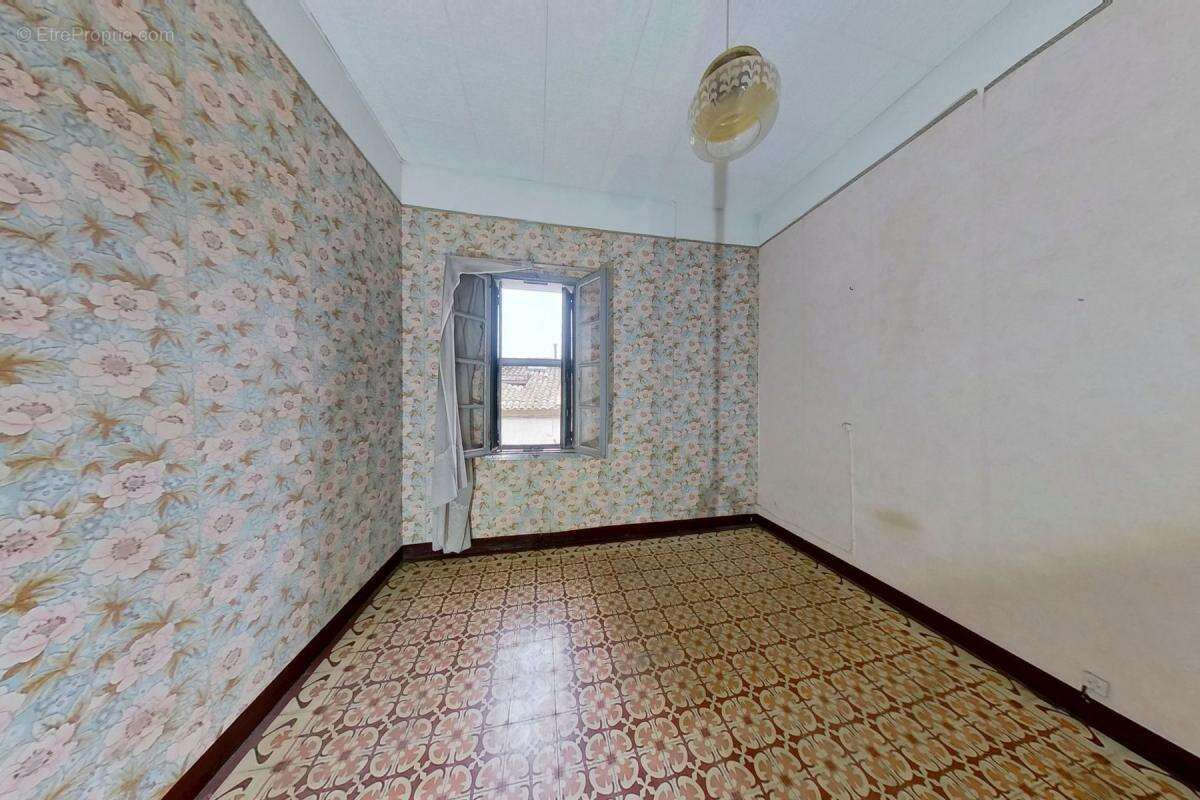 Maison à LEZIGNAN-CORBIERES