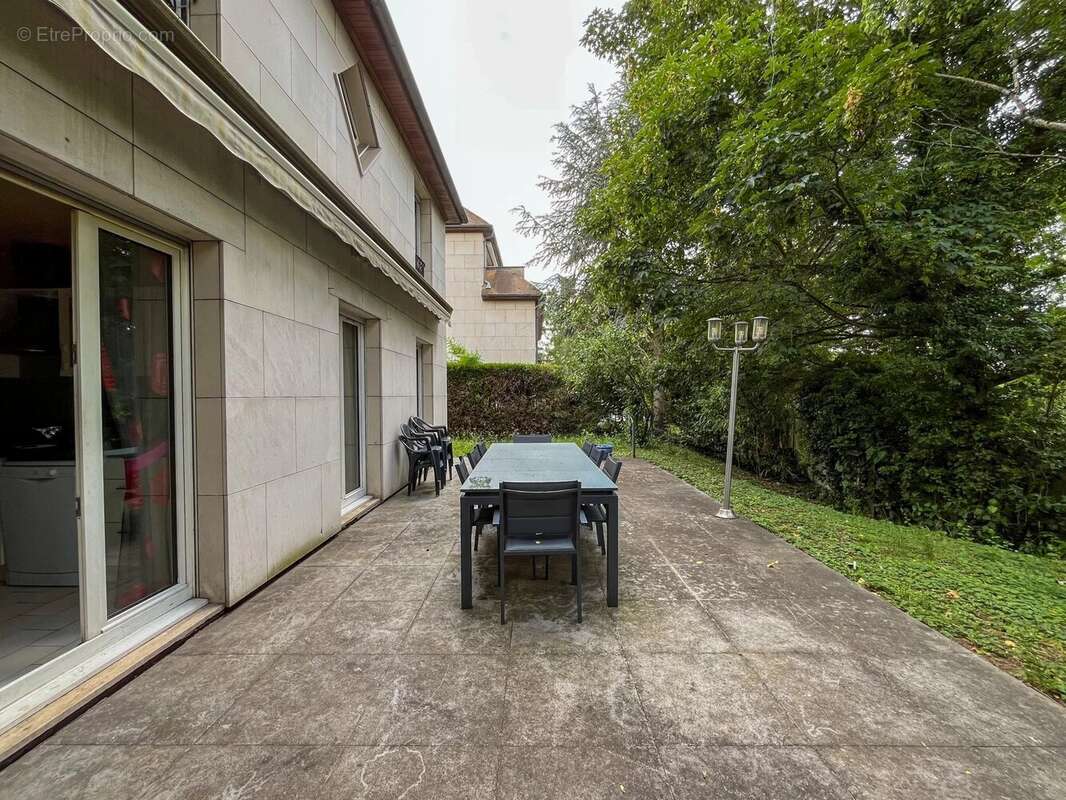 Appartement à LE RAINCY