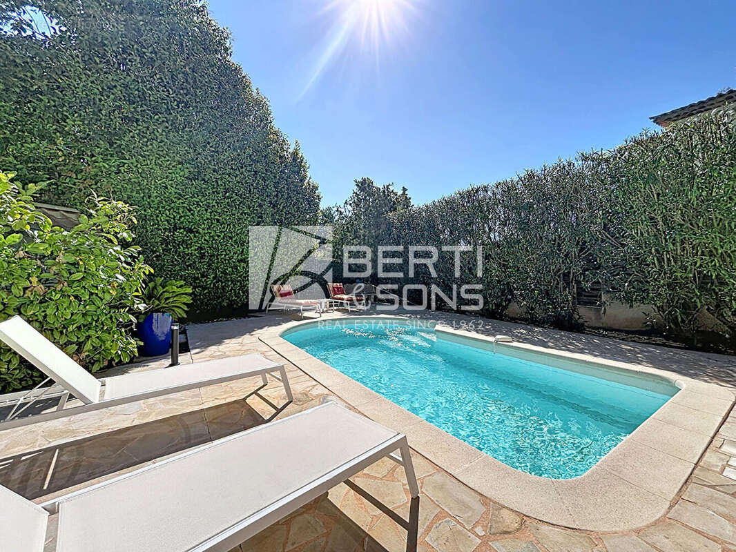 Belle maison provencale - apercu mer - photo 9