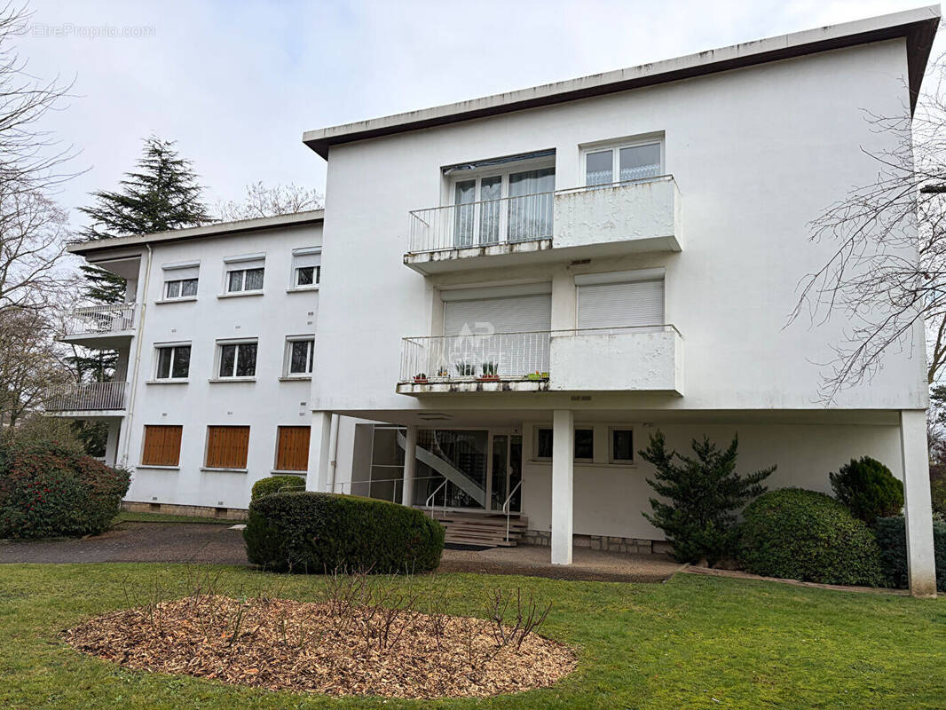 Appartement à MAISONS-LAFFITTE