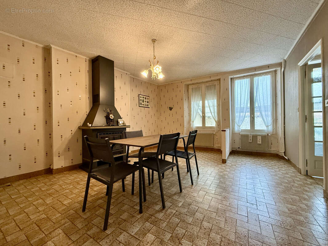 Maison à BOURSAULT