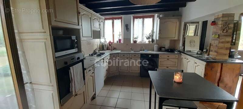 Maison à vendre 4 pièces BUXIERES LES MINES (03) - photo 2