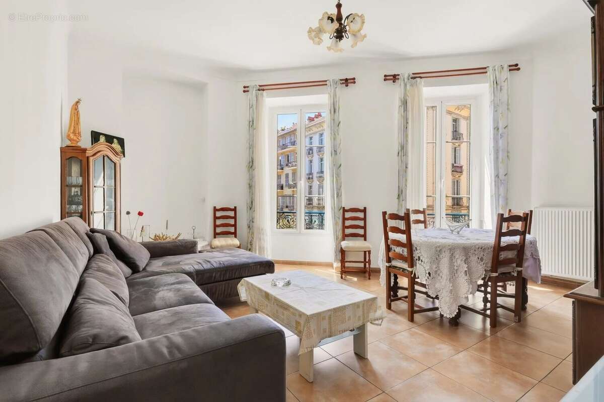 Appartement à NICE