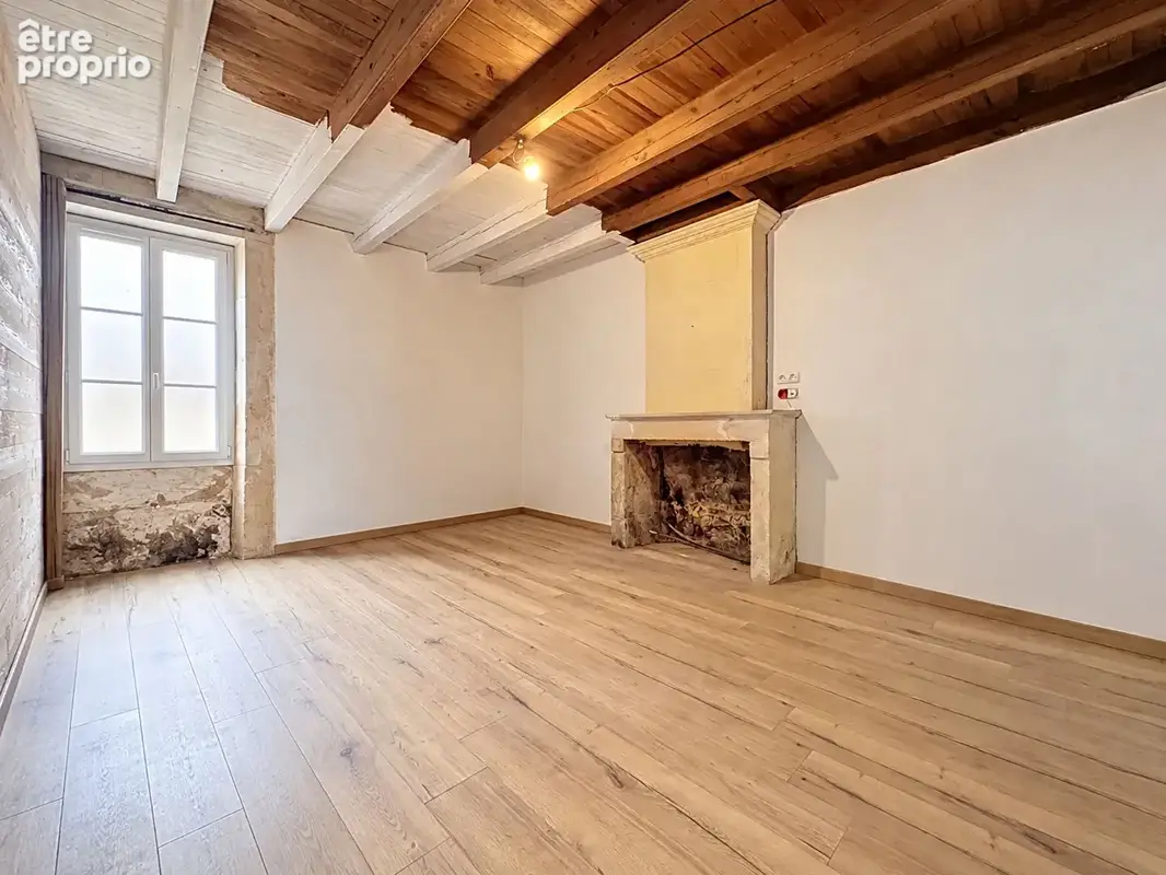 Saint-agnant - une maison de caractère de 220 m² aux beaux volumes, avec hangar et dépendances - photo 7