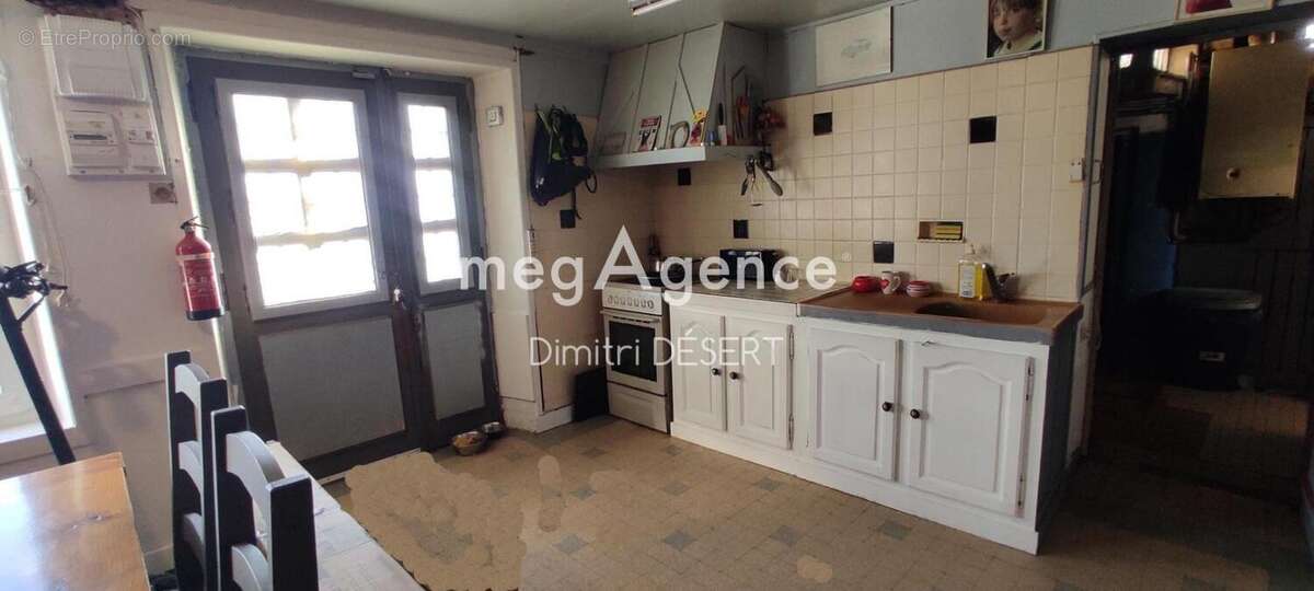 Maison à CONDE-SUR-NOIREAU