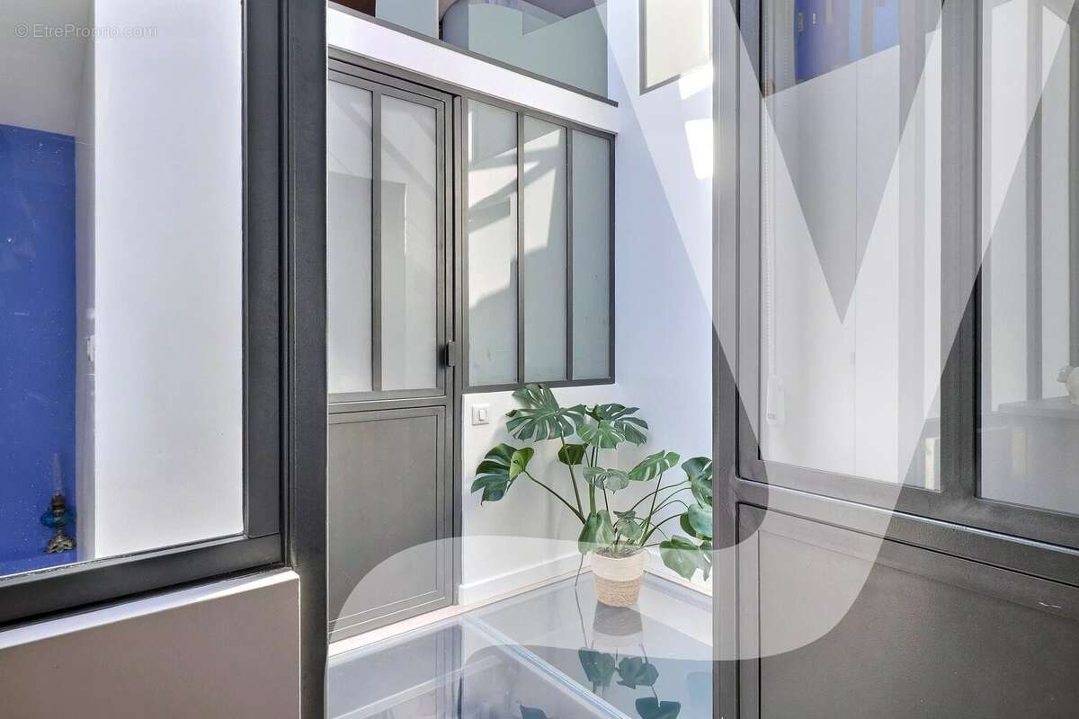 Bas - Montreuil - Appartement style maison 3 pièces - 2 chambres - photo 10