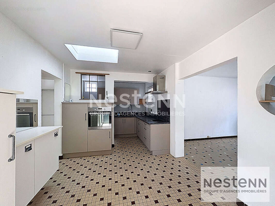 Maison rénovée - quartier prisé de Challans - photo 7