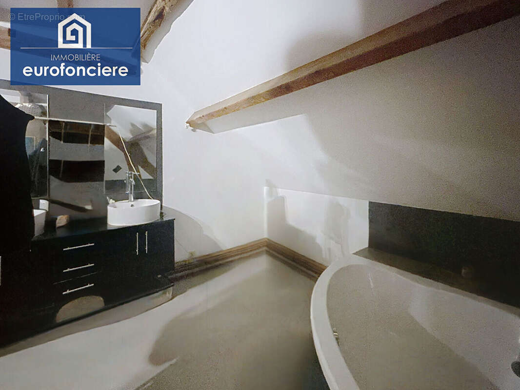 Maison à VITRY-LE-CROISE